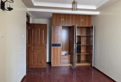 2 Bed Apartment with En Suite in Lavington - 2