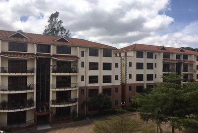 3 Bed Apartment with En Suite in Lavington