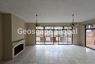 5 Bed House with En Suite in Spring Valley - 2