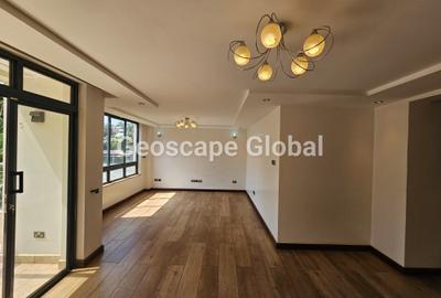 5 Bed House with En Suite in Lavington - 4