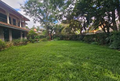 5 Bed House with En Suite in Nyari - 2