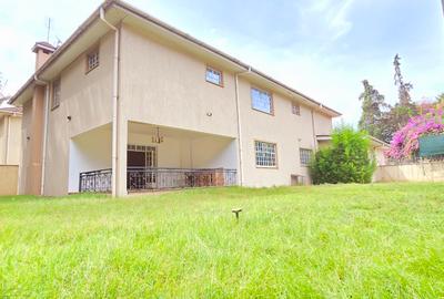 5 Bed Townhouse with En Suite at Lavington Green - 2