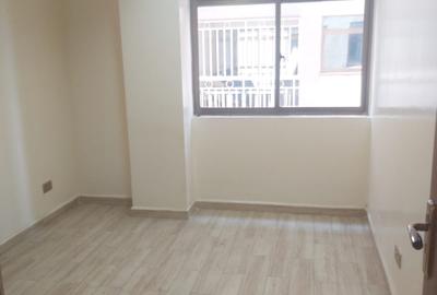 2 Bed Apartment with En Suite in Lavington