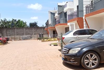 4 Bed Townhouse with En Suite at Gikambura