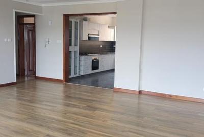 3 Bed Apartment with En Suite at Riverside