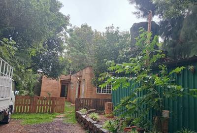 2 Bed House with Garden in Runda
