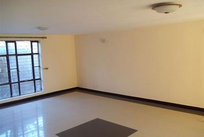 1 Bed Apartment in Garden Estate - 3