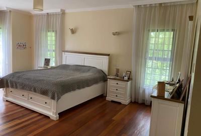 5 Bed Townhouse with En Suite in Kitisuru