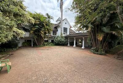 5 Bed House with En Suite in Thigiri