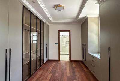 5 Bed Villa with En Suite in Karen - 4