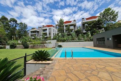 5 Bed Townhouse with En Suite in Kitisuru