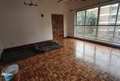 2 Bed Apartment with En Suite at Rhapta Rd - 2