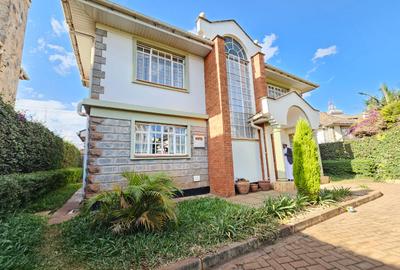 4 Bed Townhouse with En Suite in Kiambu Road