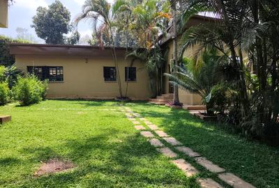 2 Bed House with Garden in Runda