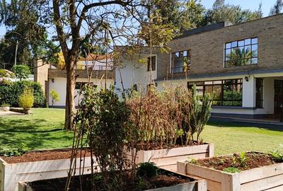 4 Bed House with En Suite in Runda - 4