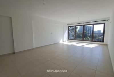 3 Bed Apartment with En Suite at Lantana Road