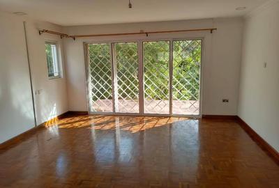 5 Bed House with En Suite in Muthaiga