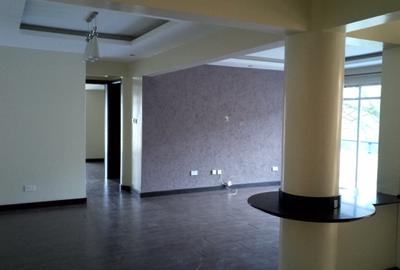 4 Bed Apartment with En Suite at Siaya Road - 3