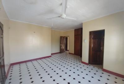 5 Bed House with En Suite at Nyali