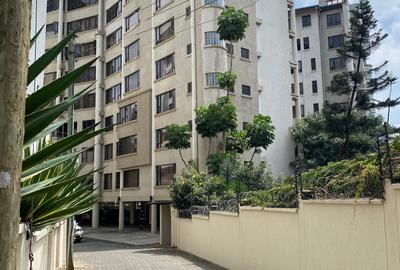 3 Bed Apartment with En Suite in Westlands Area