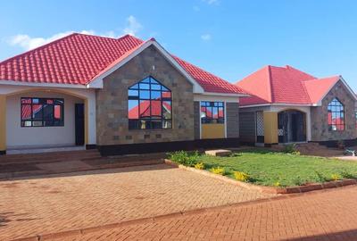 3 Bed House with En Suite at Muraam