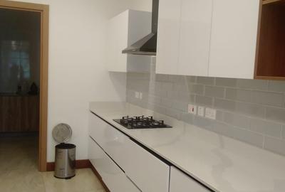 2 Bed Apartment with En Suite in Westlands Area - 4