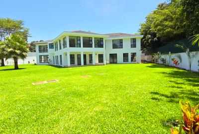 10 Bed House with En Suite at Runda Road - 4