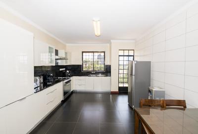 Serviced 3 Bed Apartment with En Suite in Westlands Area