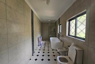 5 Bed House with En Suite in Karen - 2