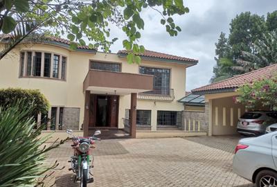 5 Bed Townhouse with En Suite in Lower Kabete