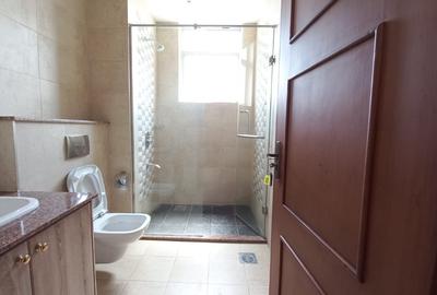 4 Bed Apartment with En Suite at Parklands