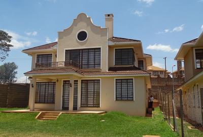 4 Bed House with En Suite in Runda