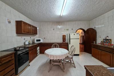 4 Bed House with En Suite at Brookside Garden - 4