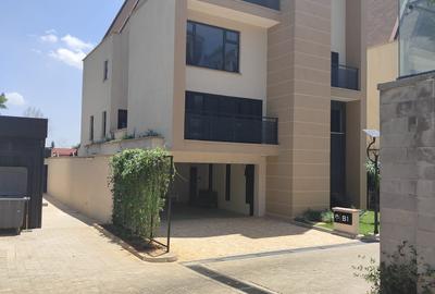 4 Bed Townhouse with En Suite at Jacaranda