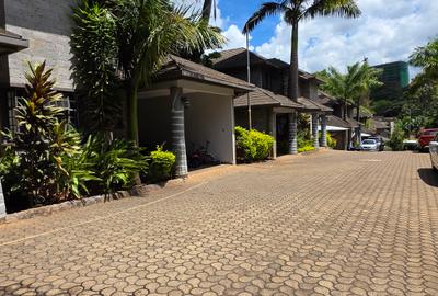 4 Bed Townhouse with En Suite at Peponi Gardens. - 3