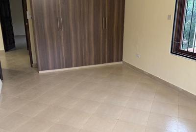 5 Bed House with En Suite in Nyali Area