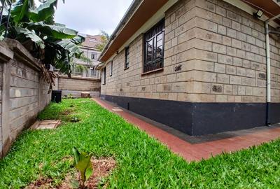 2 Bed House for Rent in Runda
