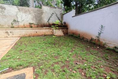 5 Bed Townhouse with En Suite in Lavington