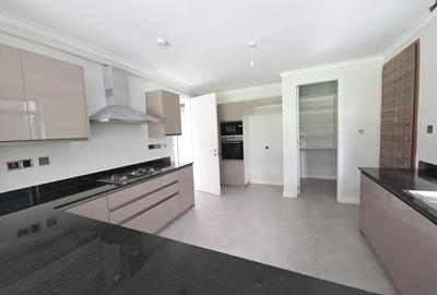 4 Bed Townhouse with En Suite in Runda - 4