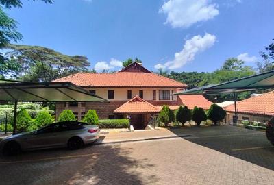 5 Bed Townhouse with En Suite in Rosslyn