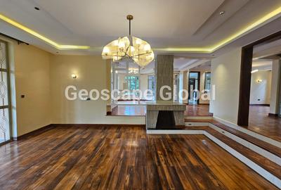 4 Bed House with En Suite in Nyari