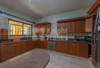 4 Bed Apartment with En Suite at Wood Avenue