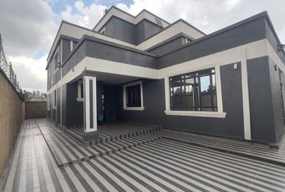 5 Bed House with En Suite at Croton Ridge - 4