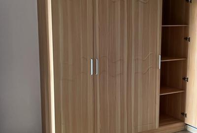 2 Bed Apartment with En Suite in Lavington
