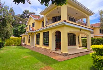 4 Bed Townhouse with En Suite at Lavington Green - 3