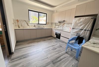 1 Bed Apartment with En Suite at Brookside - 2