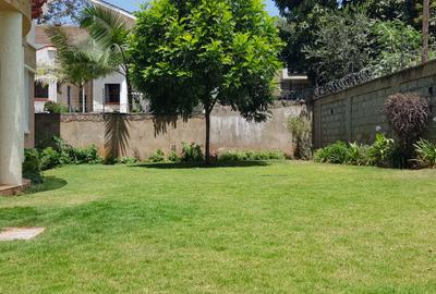 5 Bed Townhouse with En Suite at Lavington Road