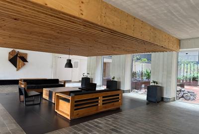 Serviced 2 Bed Apartment with En Suite in Kilimani - 4