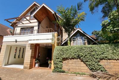 5 Bed Townhouse with En Suite in Lavington