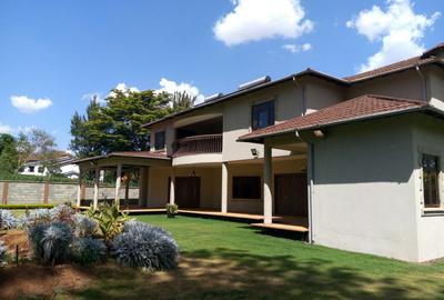 5 Bed House with En Suite in Runda